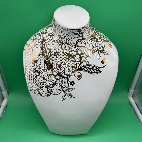 White/Gold Photo Porcelain/Ceramic Necklace Bust Jewelry Stand/Display 11.5